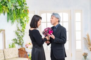 身元確認のある結婚相談所で安心して婚活する男女